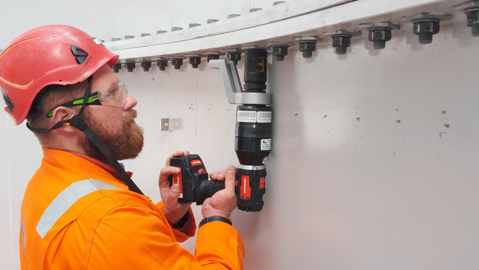 2-May-05-2025-09-52-26-9957-AM