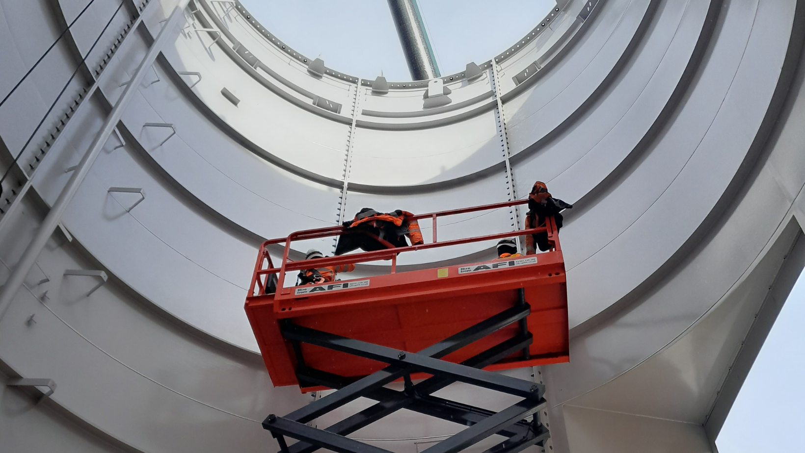 3-May-05-2025-09-52-27-0039-AM